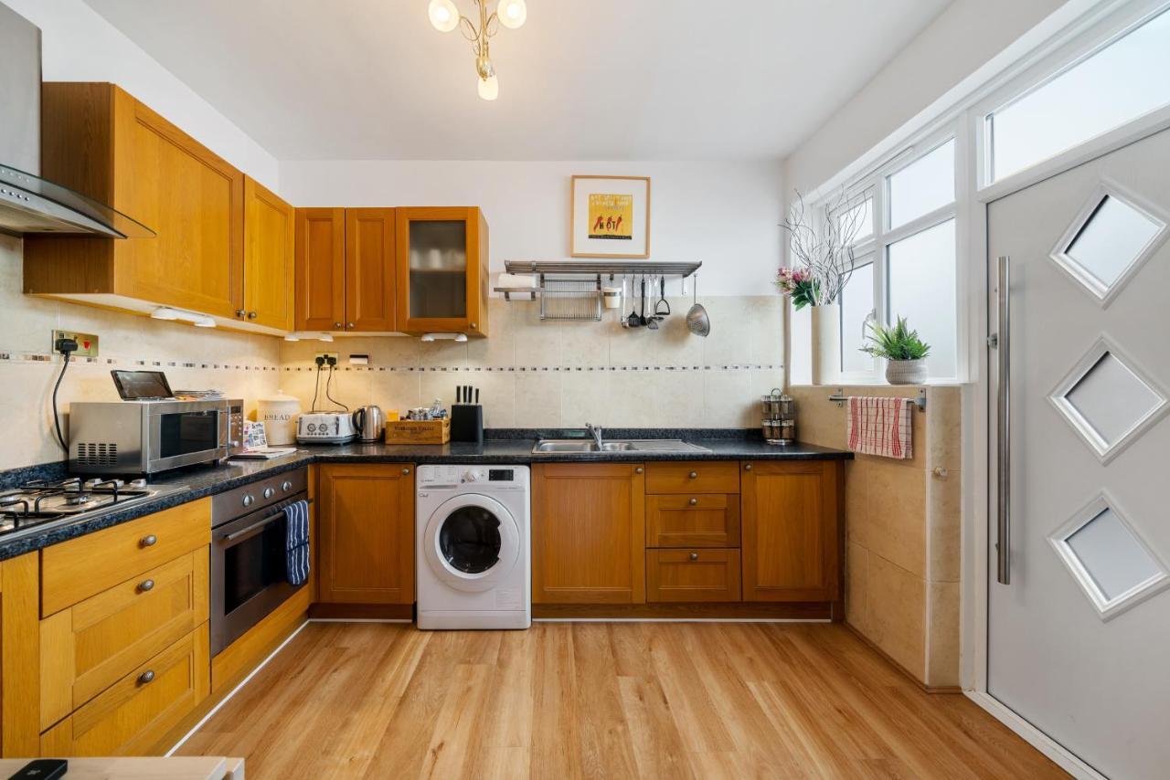 Apartamento Lovely Garden Apartment In Wimbledon Town Centre With Private Parking By Wimbledon Holiday Lets *